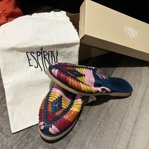 Espiritu Multicolor Woven Leather Sandals